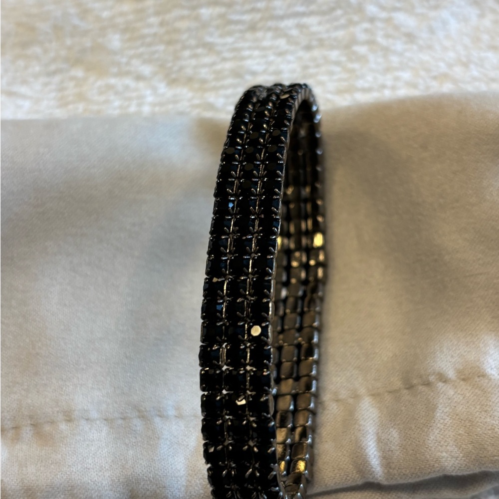 Black stone vintage stretchy bracelet